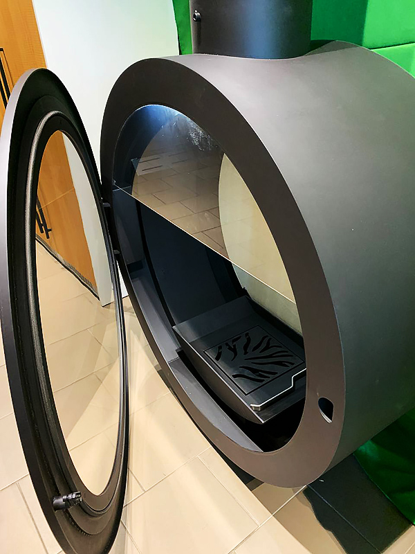 купити дизайнерський камін в Києві для ділового Кабінету